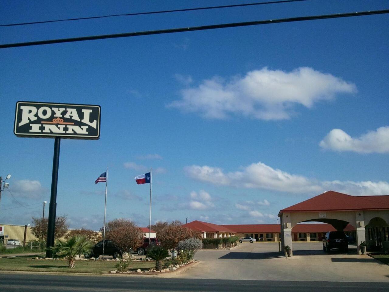 Royal Inn Pearsall Dış mekan fotoğraf
