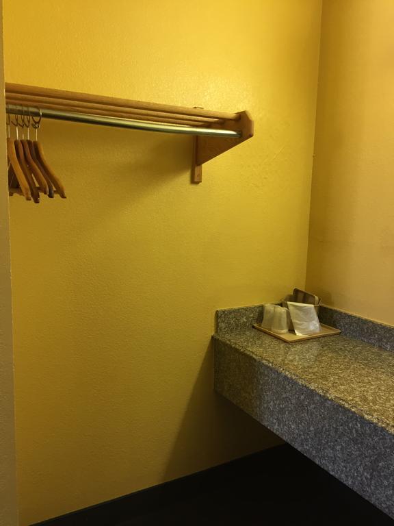 Royal Inn Pearsall Dış mekan fotoğraf