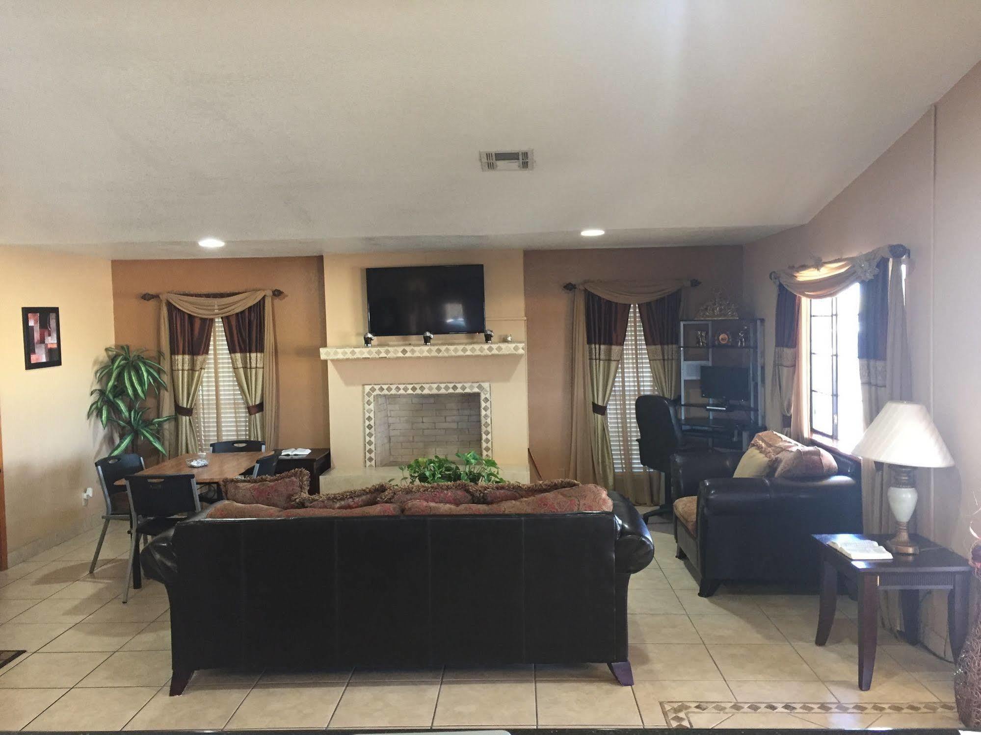 Royal Inn Pearsall Dış mekan fotoğraf