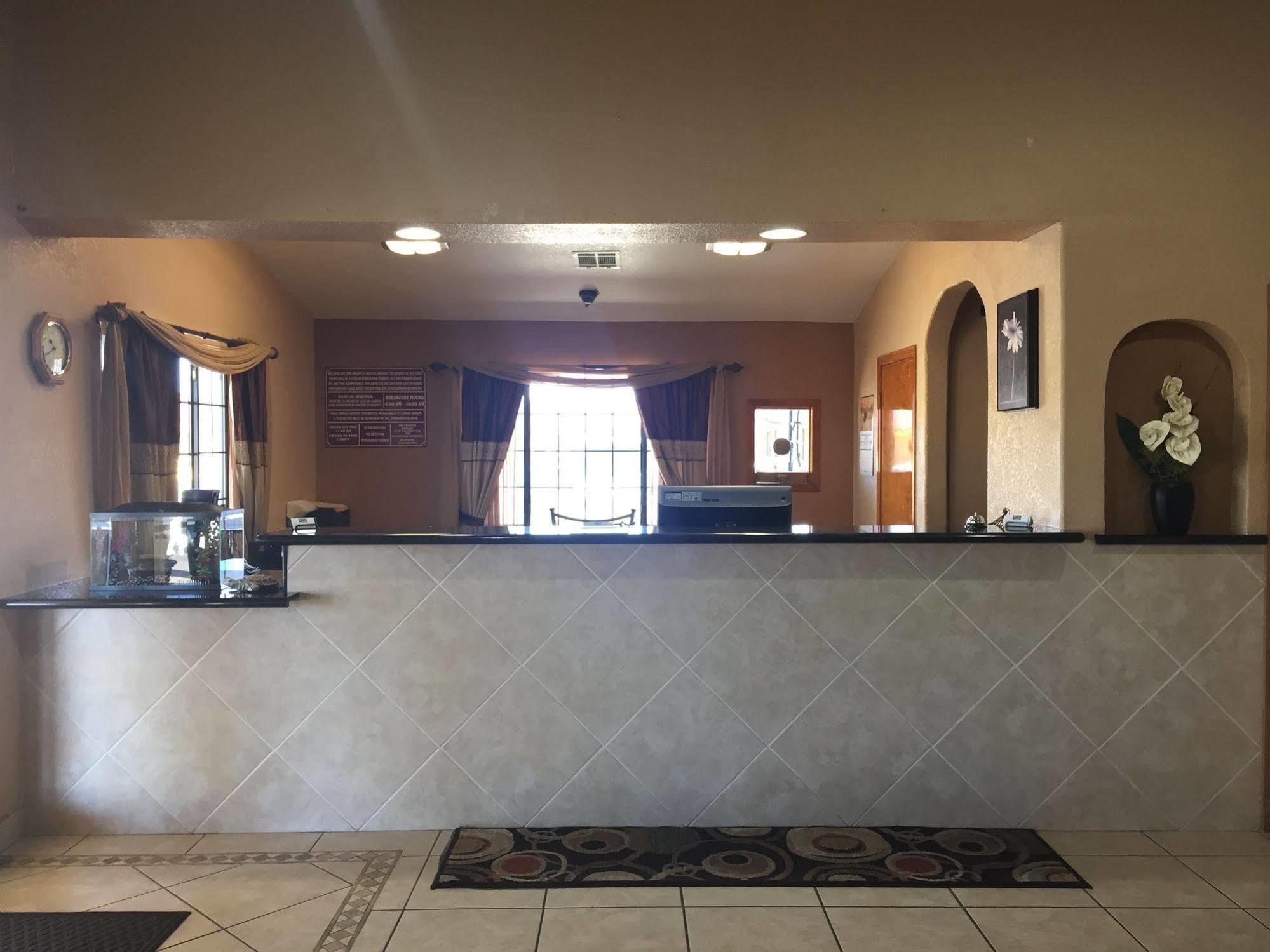 Royal Inn Pearsall Dış mekan fotoğraf