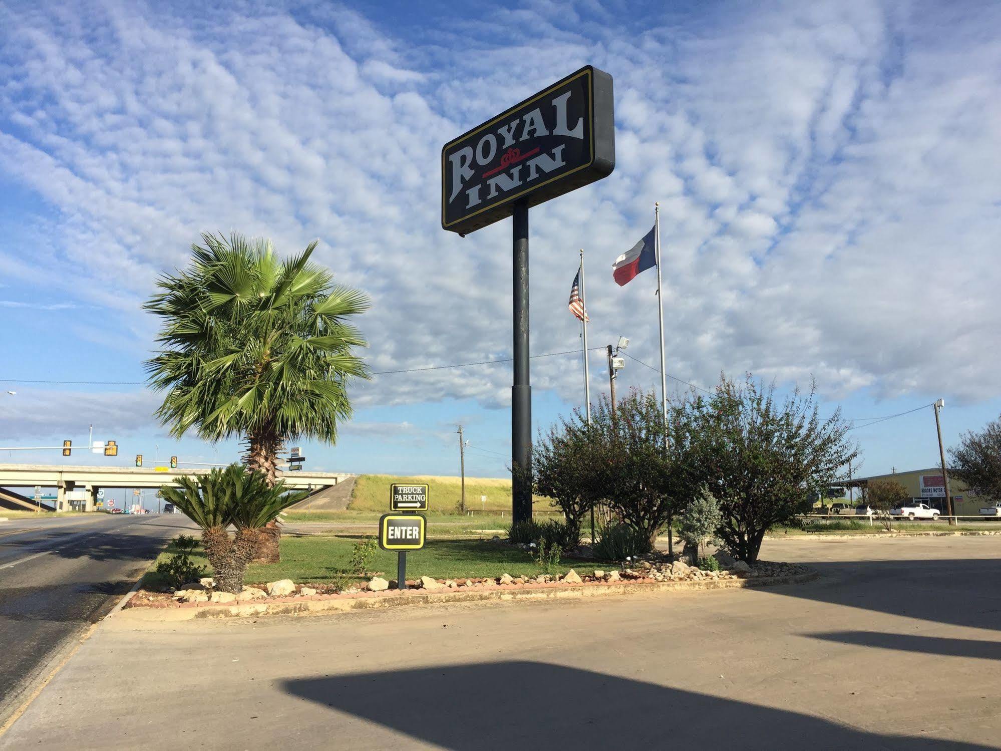 Royal Inn Pearsall Dış mekan fotoğraf